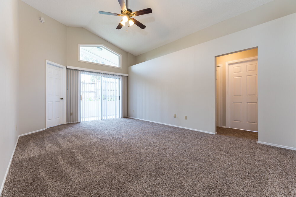 Building Photo - 338 Lakebreeze Cir