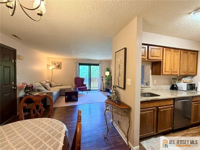 Building Photo - 5215 Ravens Crest Dr