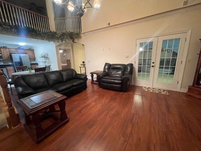 Building Photo - Furnished 3 bedroom 3 bath Apartment in Morningside Community, Blue Eye MO