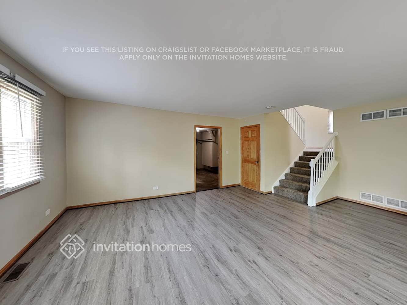 Building Photo - 800 E Belmont Ave