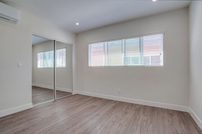 Building Photo - 441 W Queen St