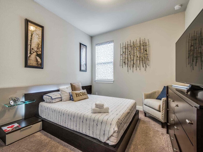 Building Photo - 232 Grand Vista