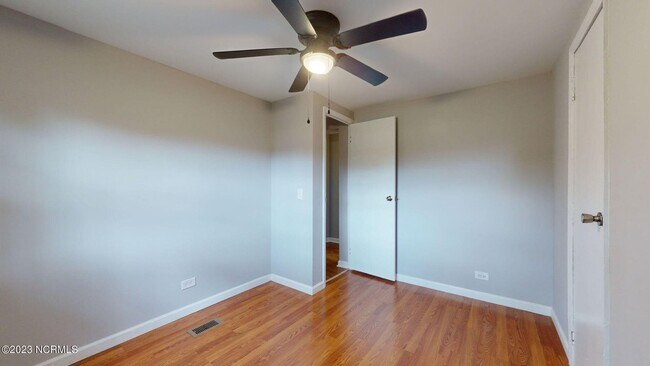 Building Photo - 741 Cindas Ln