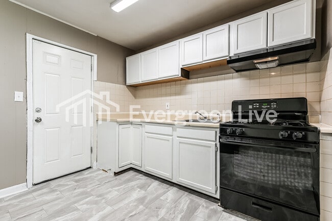 Building Photo - 419 Ferdinand Dr