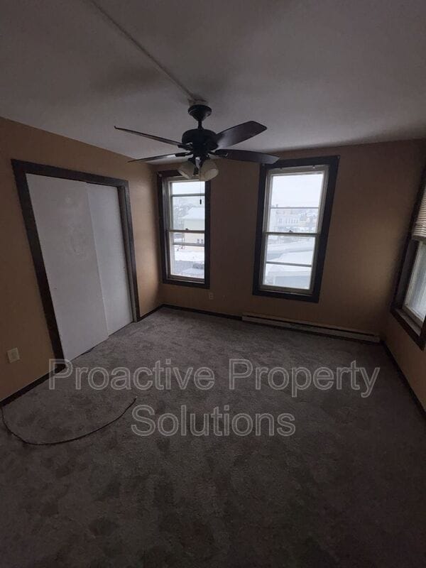 Building Photo - 716 W Lackawanna Ave