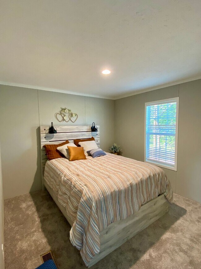 Building Photo - Home in Augusta Woods!!