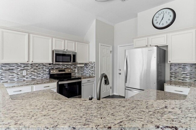 Building Photo - 13213 Villa Park Dr