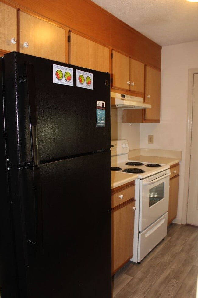 Building Photo - Reilly Rd. Area