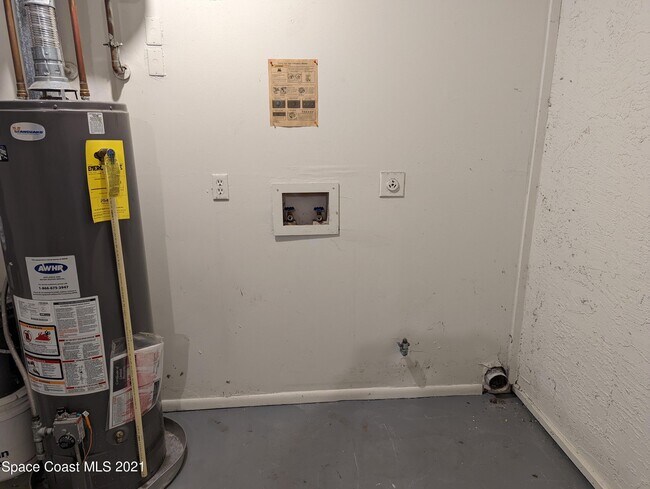 Building Photo - 1681 Owl Ln