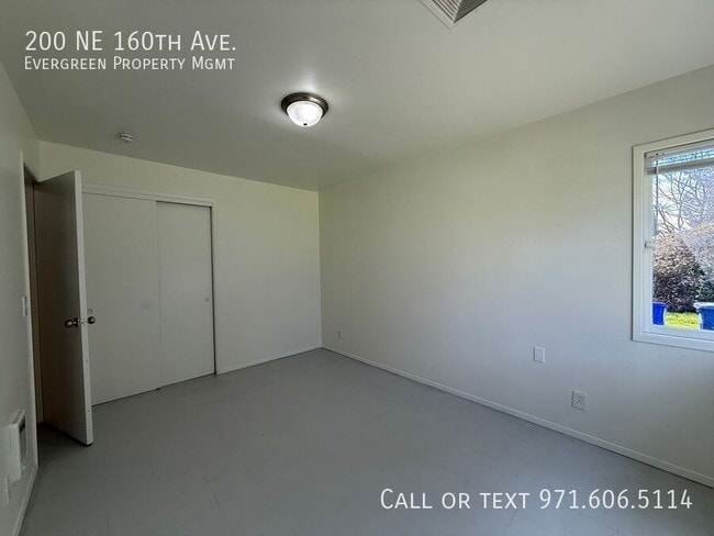 Building Photo - 200 NE 160th Ave