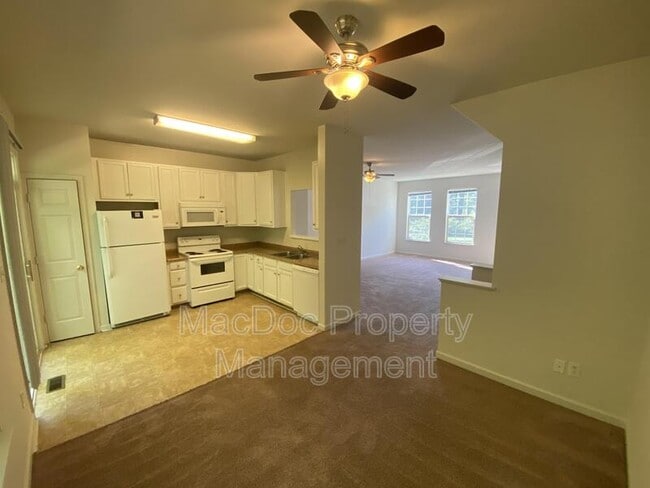 Building Photo - 4249 Normandy Ct