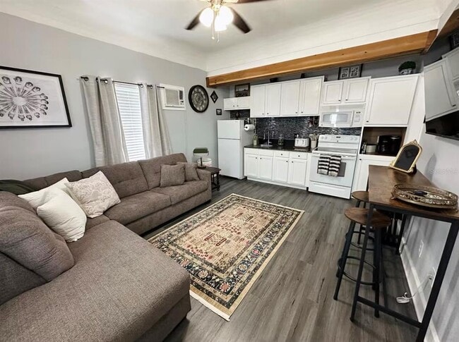 Building Photo - 2510 W Main St