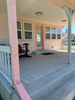 Building Photo - 114 Beachview Loop