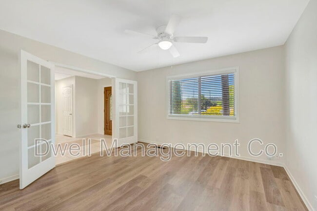 Building Photo - 8860 Fabienne Way