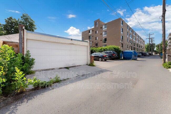 Building Photo - 1351 Garfield St