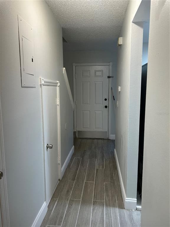 Building Photo - 1826 Foxhall Cir