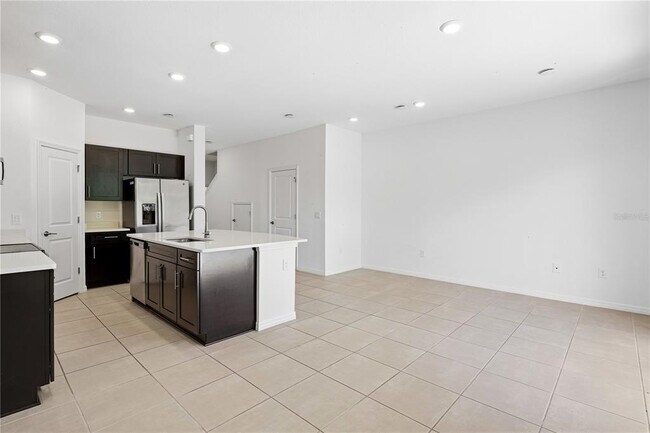 Building Photo - 3525 Anibal St