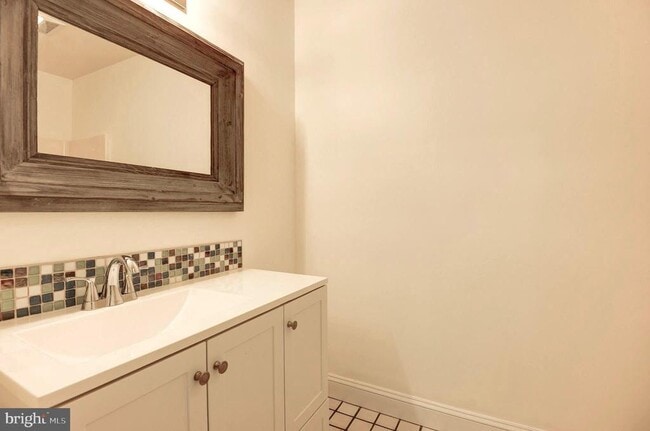 Building Photo - 11501 Skipwith Ln