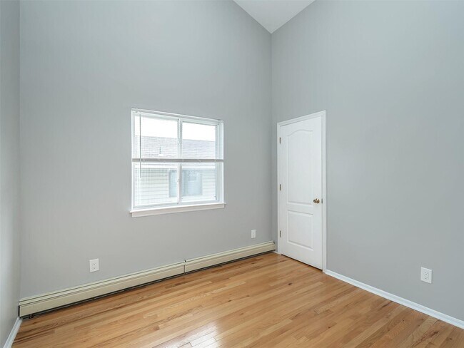 Building Photo - 30 A Hickory Rd