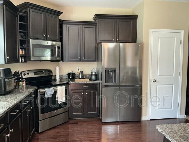 Building Photo - 363 Faulkner Dr