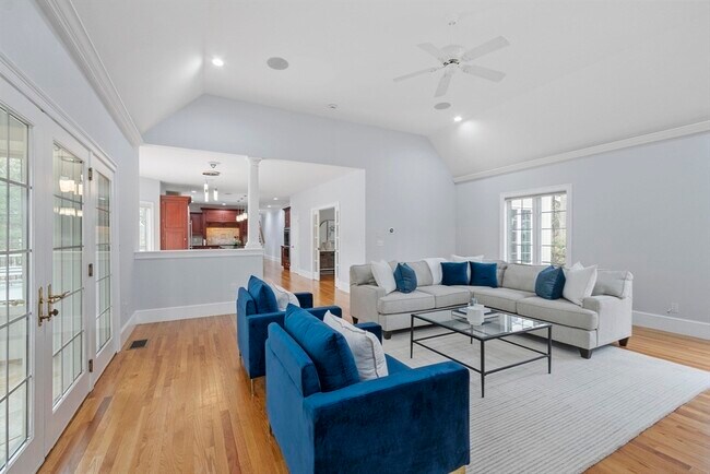 Building Photo - 58 Buttrick Ln