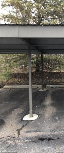 Building Photo - 43449 Arbor Way W