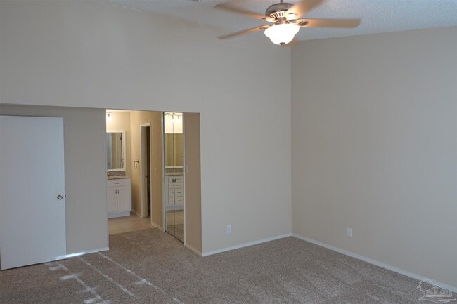 Building Photo - 2299 Scenic Hwy