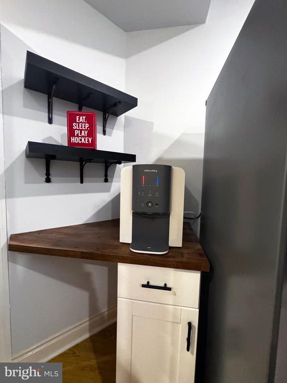 Building Photo - 5211 Rosalie Ridge Dr