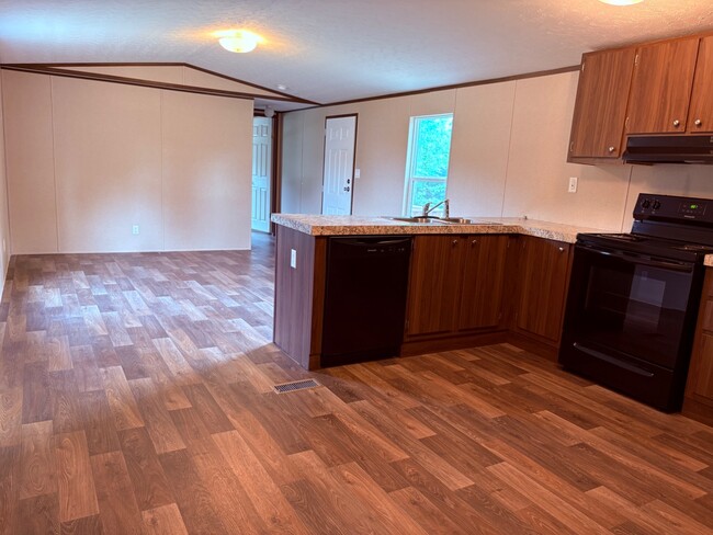 Building Photo - 599 FM 3228