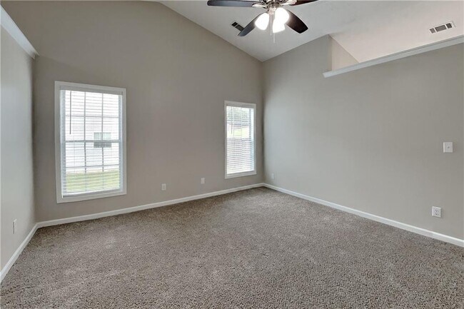 Building Photo - 2070 Charleston Oak Cir