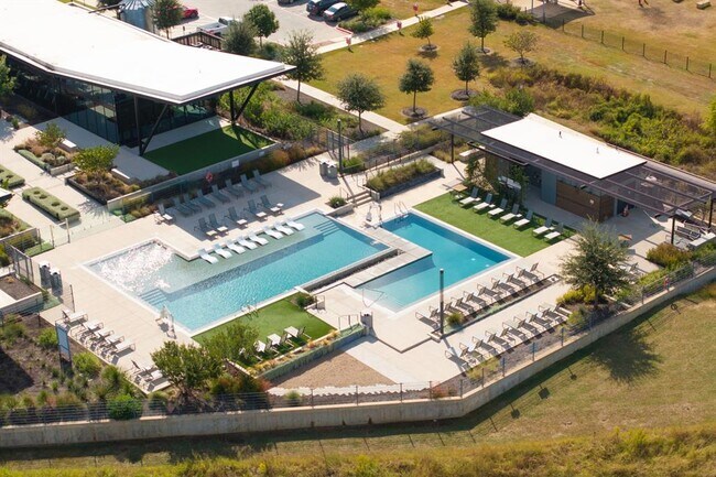 Building Photo - 7607 Eckington St