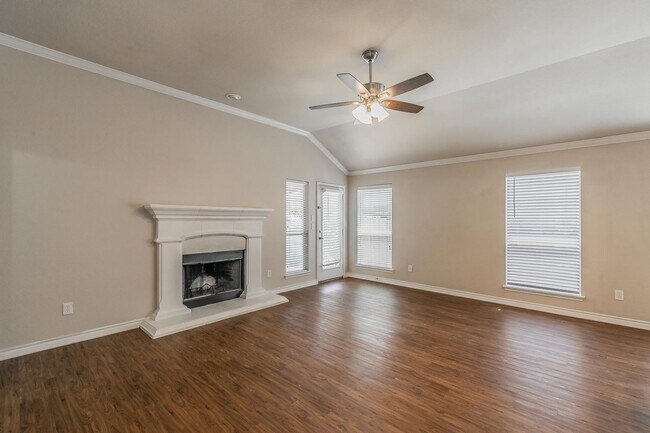Building Photo - 6141 Bowfin Dr
