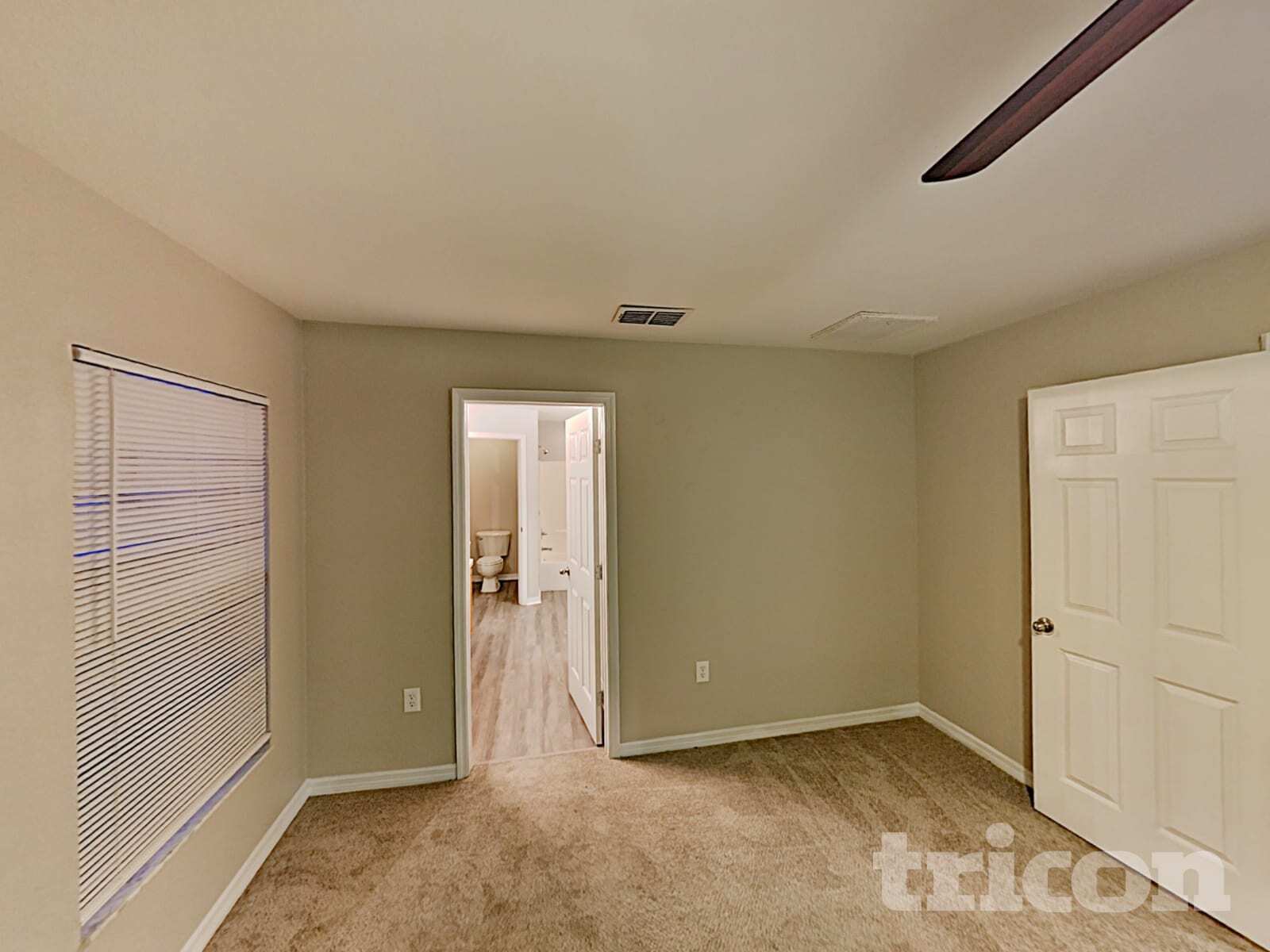 Building Photo - 14086 Amero Ln