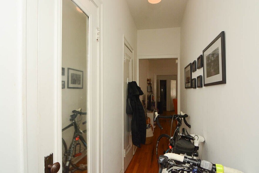 Building Photo - 1938 W Crystal St