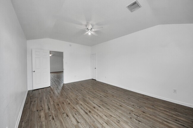 Building Photo - 9638 Brenthaven Springs Ln