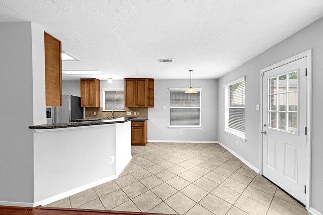 Building Photo - 3102 Millers Oak Ln