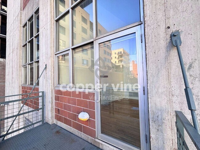 Building Photo - 1050 Cherokee St