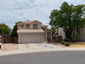 Building Photo - Spacious 4 bedroom home in Peoria!