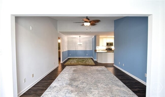 Building Photo - 5301 Walden Park Dr