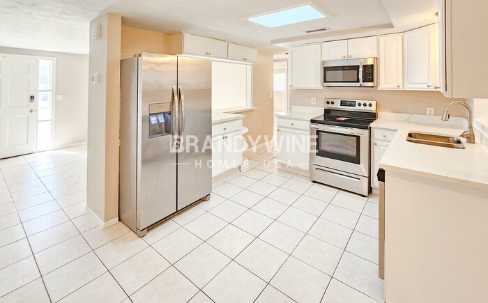 Building Photo - 6219 11th Ave