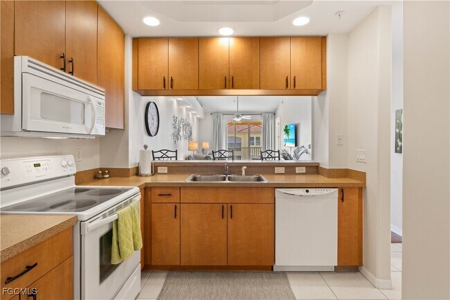 Building Photo - 1109 Van Loon Commons Cir