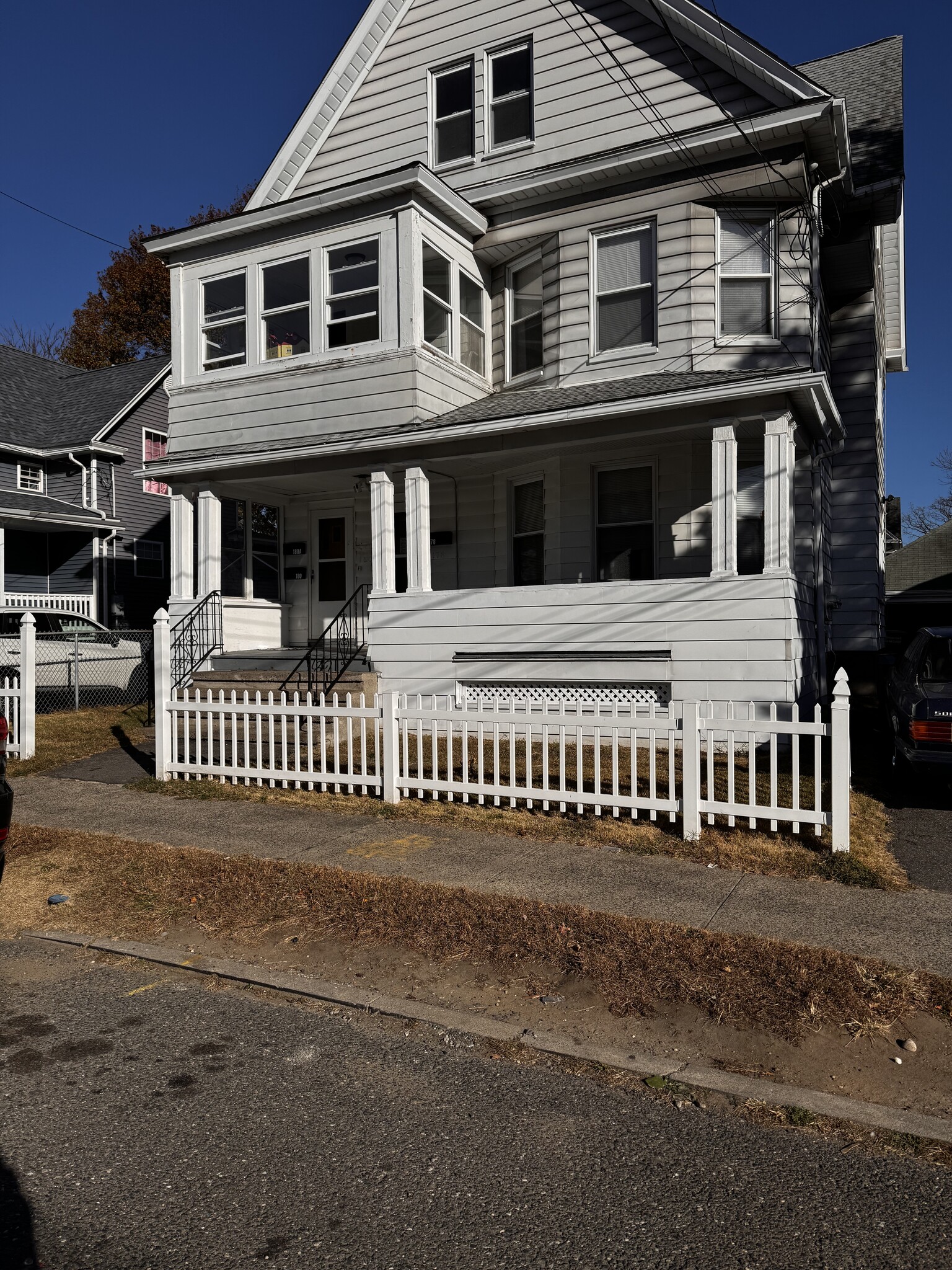 Building Photo - 180 Summerfield Ave