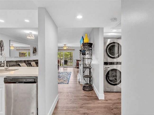 Building Photo - 12500 SW 5th Ct