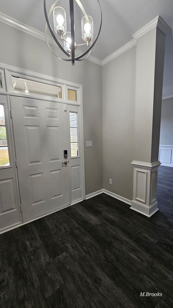 Building Photo - Country living but conveniently located in Kingsgate S/D in North Lowndes County near Moody AFB.