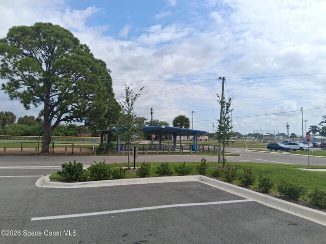 Building Photo - 828 Angela Ave