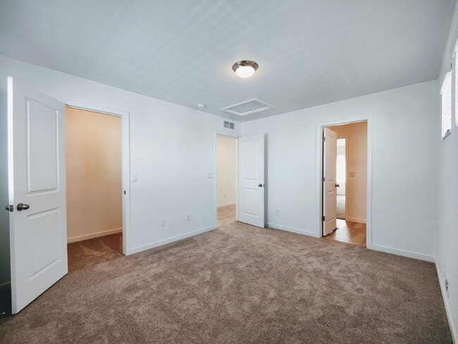 Building Photo - 8431 Rush Creek Ave