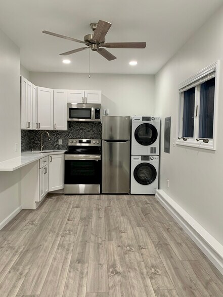 Building Photo - 16 Chivalry Ln