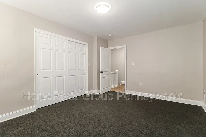 Building Photo - 2547 S Robinson St