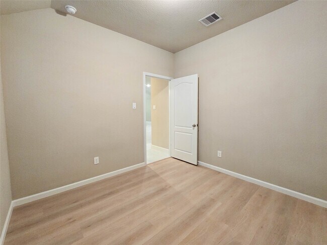 Building Photo - 20230 Rainflower Bay Ln