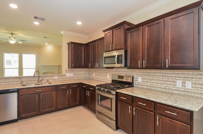 Building Photo - 3502 Fern Creek Ct